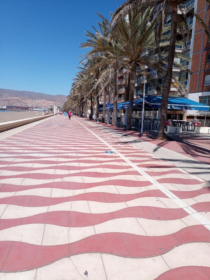 Espectacular Vivienda Junto A La Playa Y Paseo Maritimo En Almeria Daire Dış mekan fotoğraf